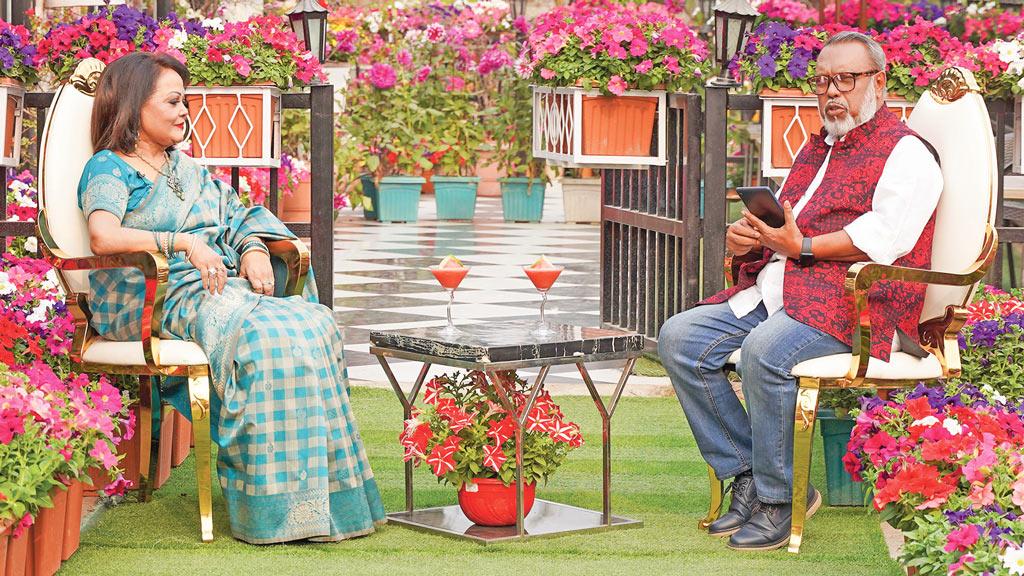সাবিনা ইয়াসমীনকে নিয়ে শাইখ সিরাজের ডকুফিল্ম